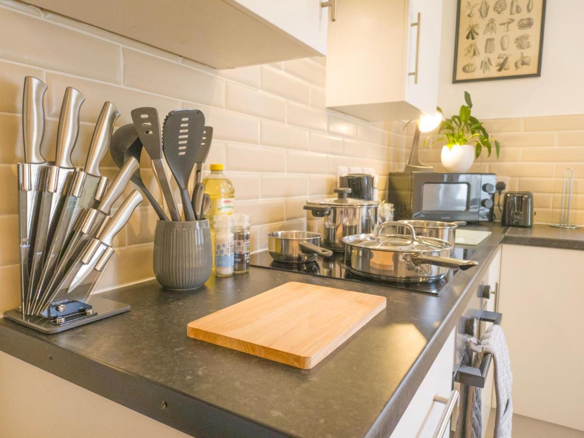 Principality Suites - Two Bed Apartment By Property Promise Кардифф Экстерьер фото