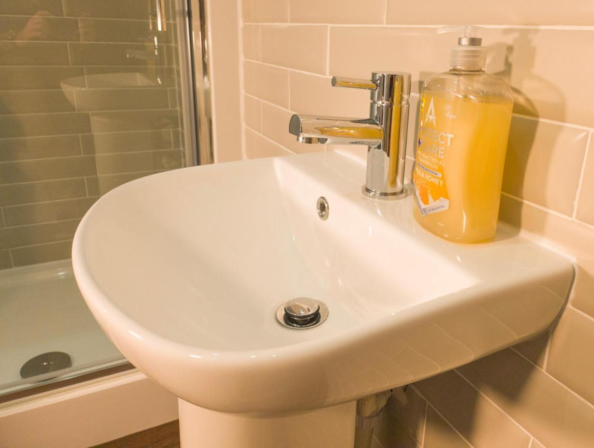 Principality Suites - Two Bed Apartment By Property Promise Кардифф Экстерьер фото